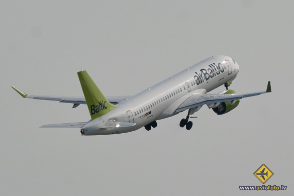 Airbus A220-300